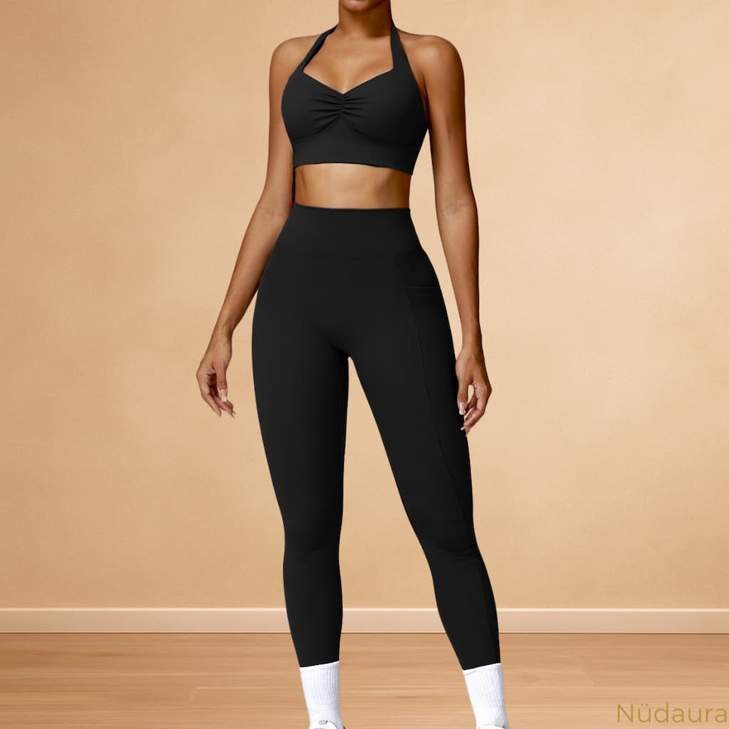 Nüdaura AeroForm Set – Classic Black color, front pose.